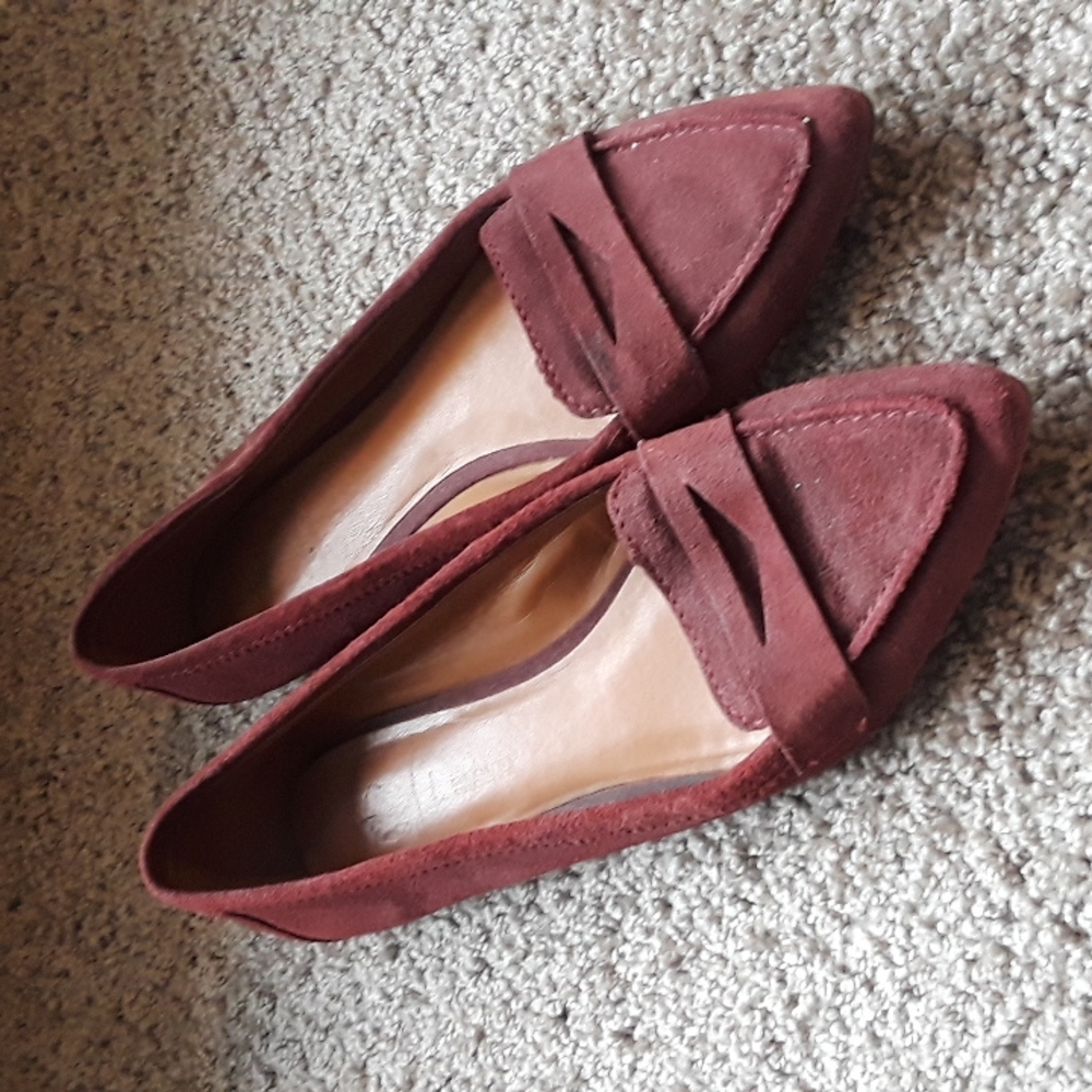 Franco Sarto 7.5 Burgundy Suede Loafer